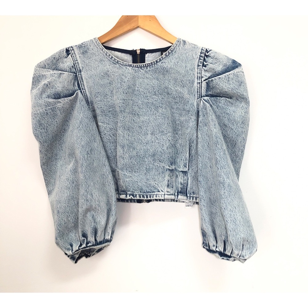 Zara Light Wash Denim Puff Sleeve Crop Top